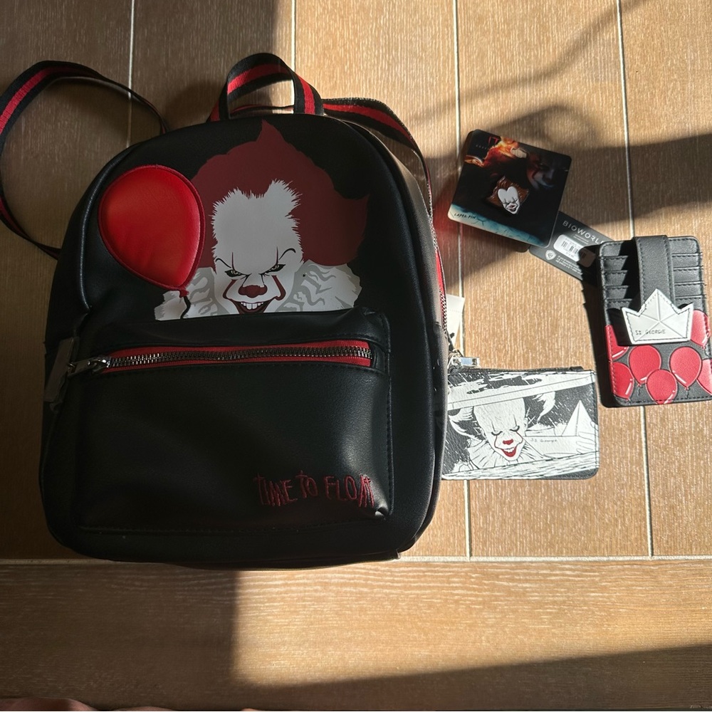 It Chapter 2 Pennywise Mini Backpack With Cardhol… - image 1